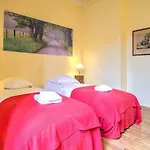 Historic Manor In The Heart Of Perigord Noir Hébergement de vacances *