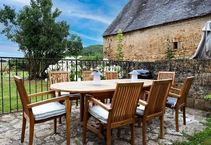 Historic Manor In The Heart Of Perigord Noir *